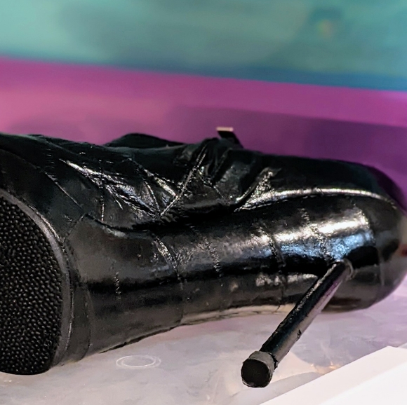 Yves Saint Laurent Eel Skin YSL Stiletto Booties 8 38 - Picture 13 of 17